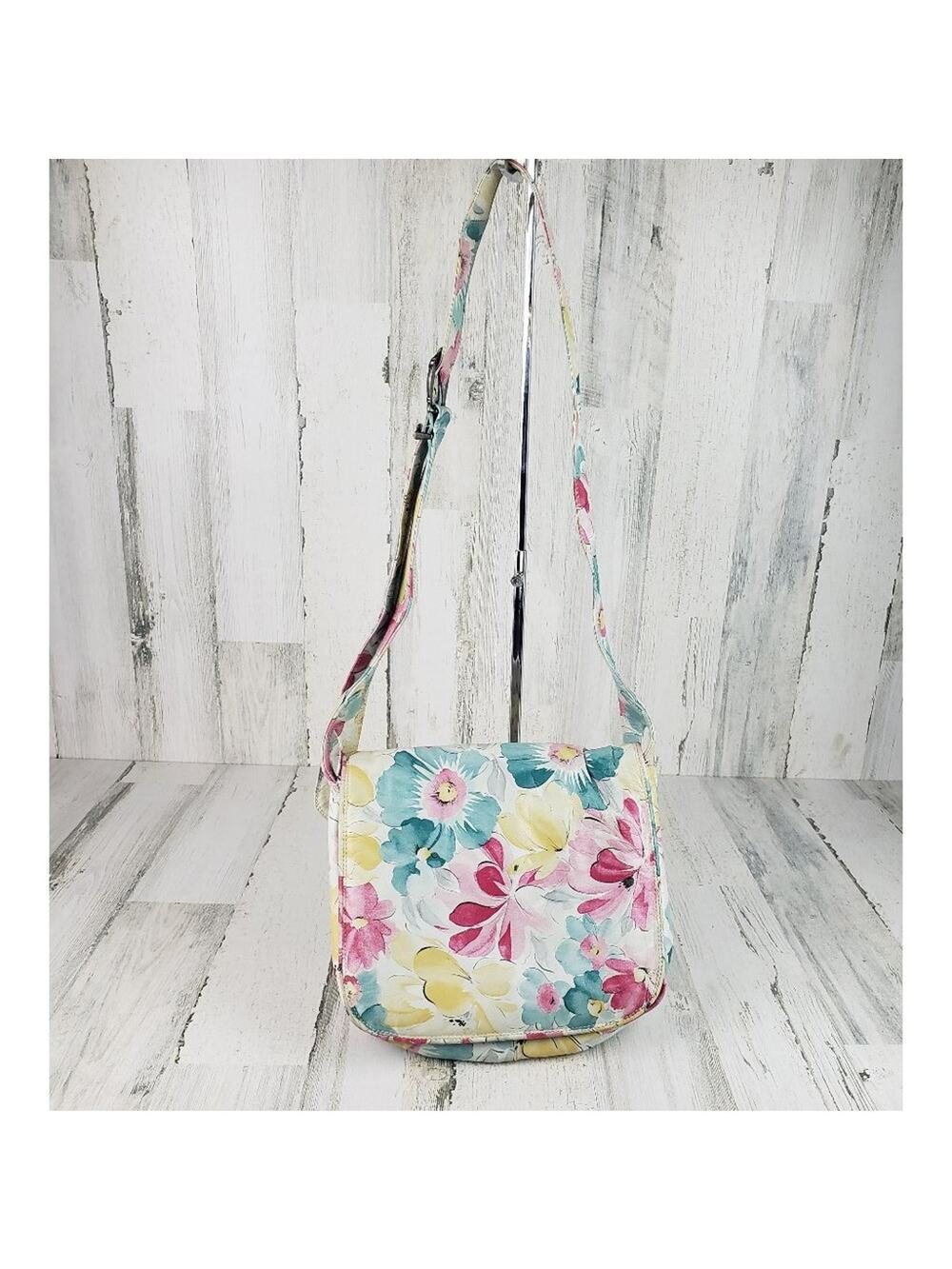 Viva of California Crossbody White Multicolored Floral Purse Women's Bag